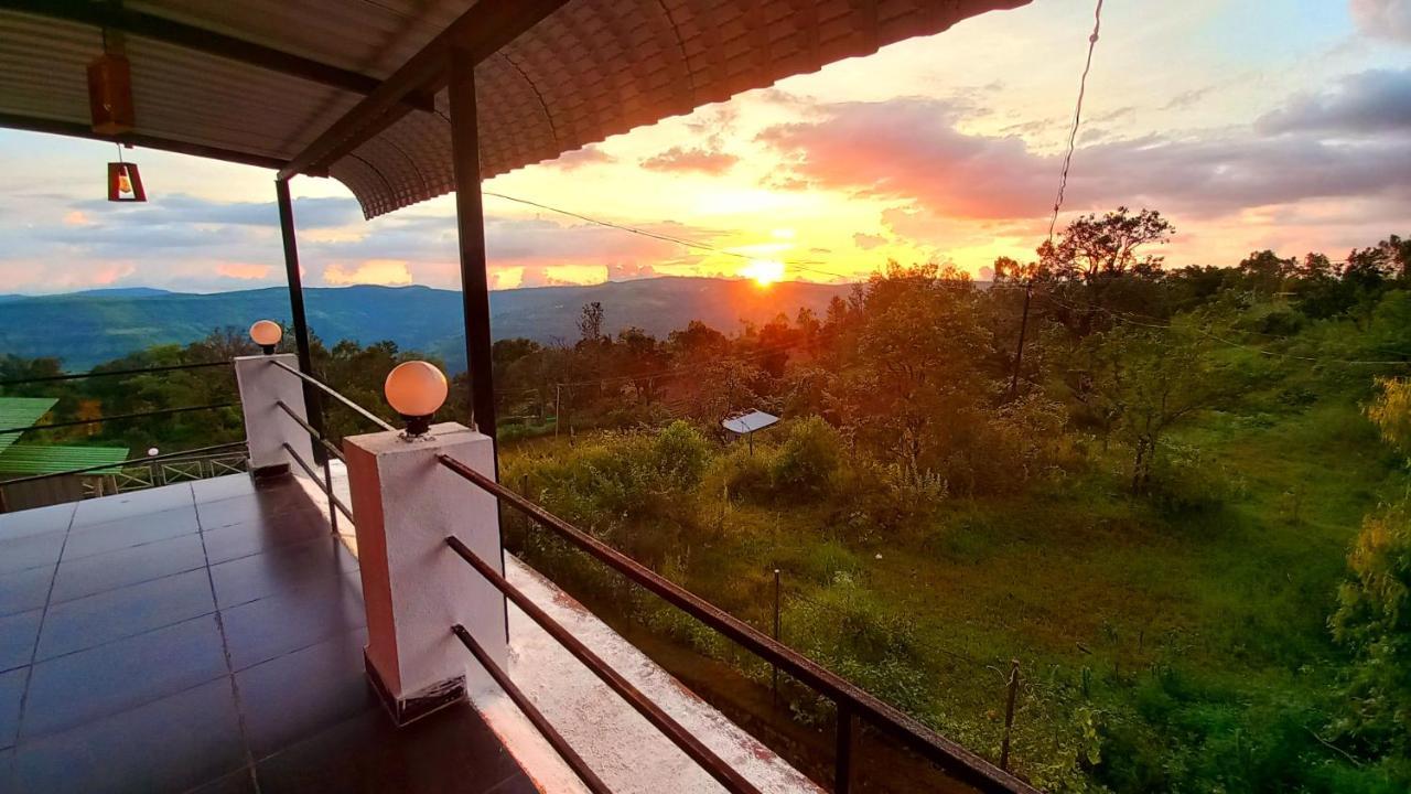 Dadaji Villa Panchgani Buitenkant foto